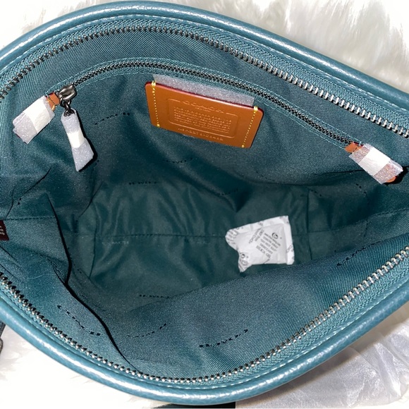 Coach crossbody leather purse New - Picture 13 of 16